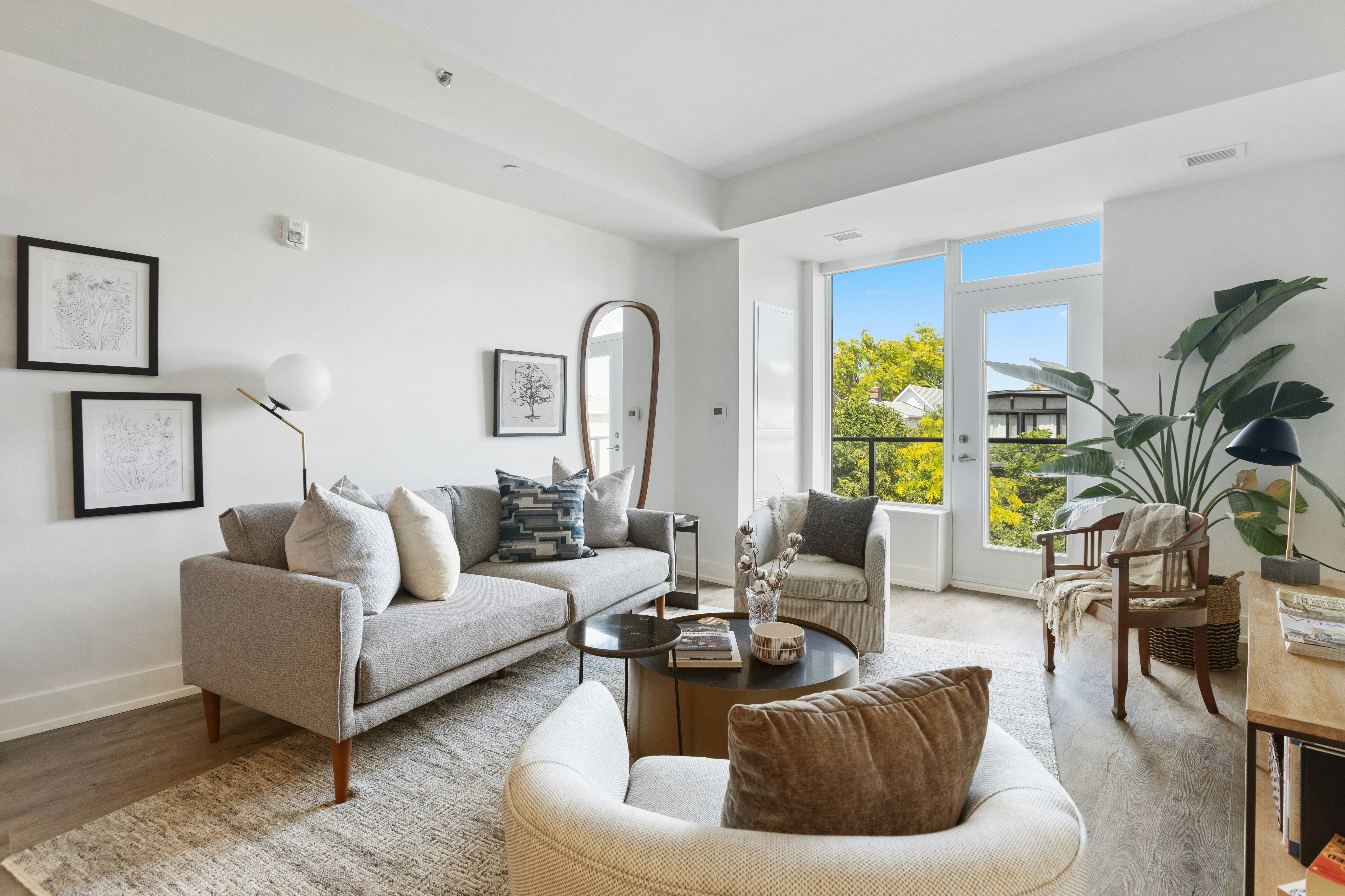 Séjour lumineux d'un appartement du Hameau du Golf